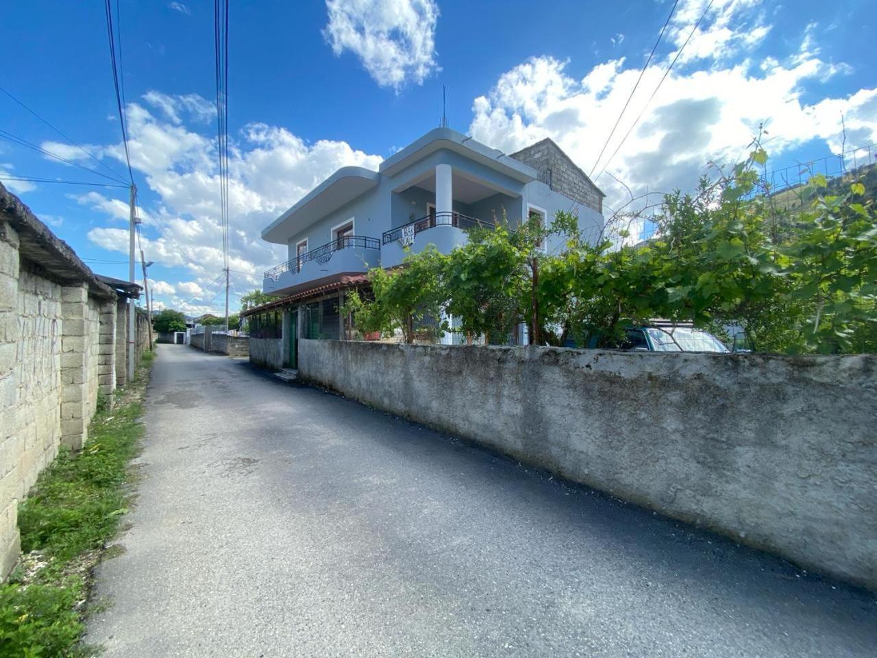 Guesthouse Seli Berat Dış mekan fotoğraf